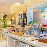 Hotel Ibis Styles Centre Port Toulon