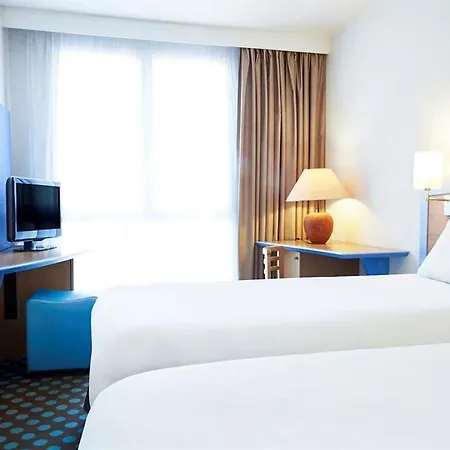 Ibis Styles Centre Port Szálloda