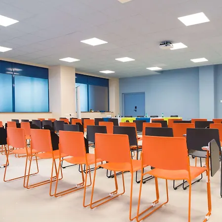 Ibis Styles Centre Port 3*