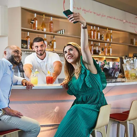 Ibis Styles Centre Port 3*