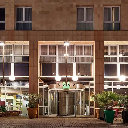Ibis Styles Centre Port