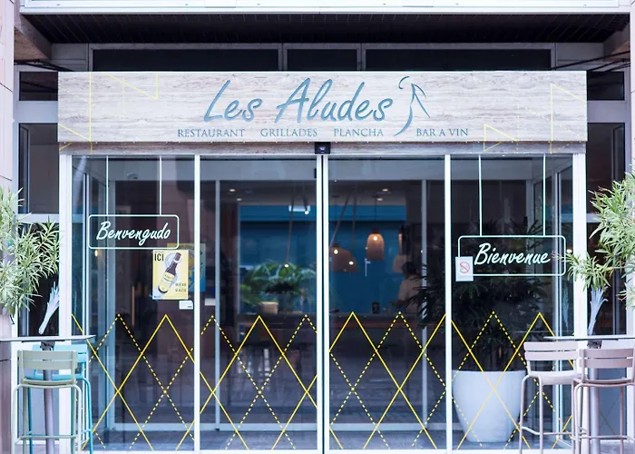 Ibis Styles Centre Port ツーロン