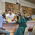 Hotel Ibis Styles Centre Port 3*