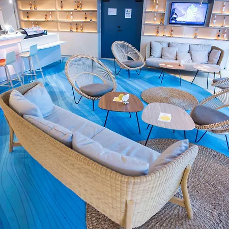 Hotel Ibis Styles Centre Port 3*