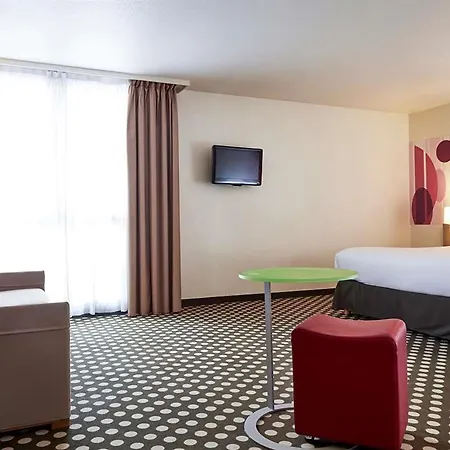 Ibis Styles Centre Port Toulon