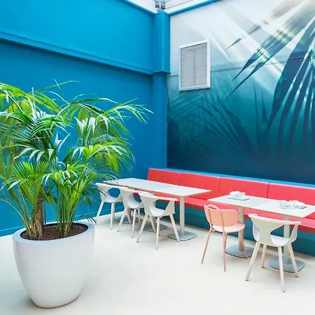 Ibis Styles Centre Port Hotel
