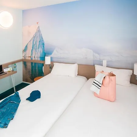 Ibis Styles Centre Port 3* Toulon
