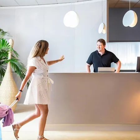 Hotel Ibis Styles Centre Port 3*