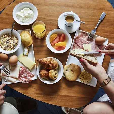 Ibis Styles Centre Port