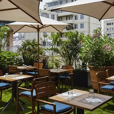 Ibis Styles Centre Port 3*