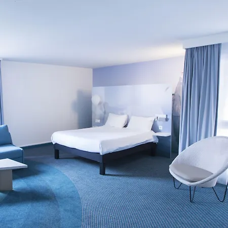 Hotell Ibis Styles Centre Port 3*