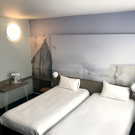 Ibis Styles Centre Port