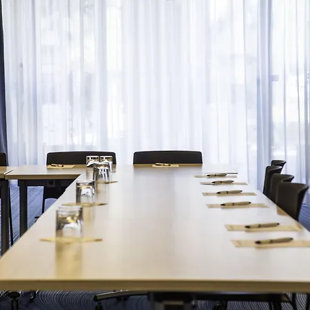 Ibis Styles Centre Port 3* Toulon