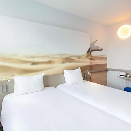 Hotel Ibis Styles Centre Port