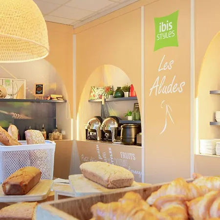 Ibis Styles Centre Port