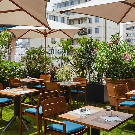 Hotel Ibis Styles Centre Port 3*
