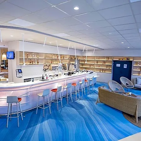 Ibis Styles Centre Port Toulon
