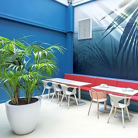 Ibis Styles Centre Port Toulon