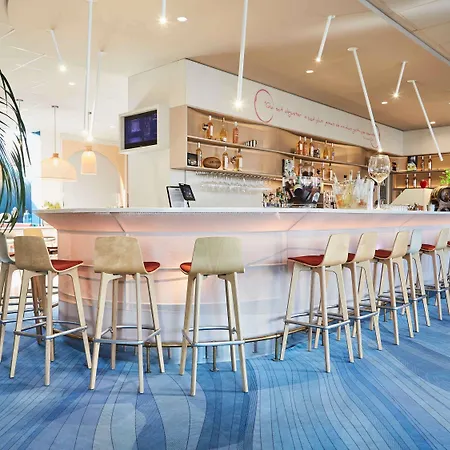 Hotel Ibis Styles Centre Port