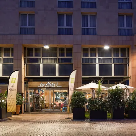 Ibis Styles Centre Port Hotel