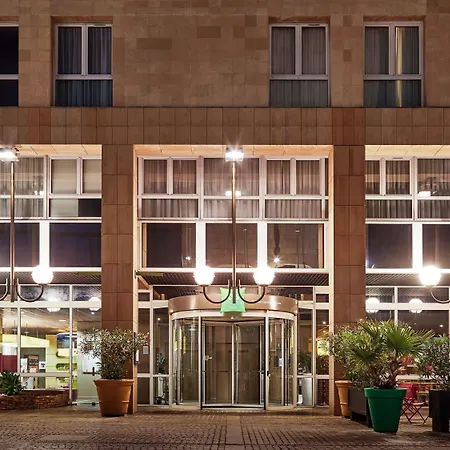 Ibis Styles Centre Port Toulon