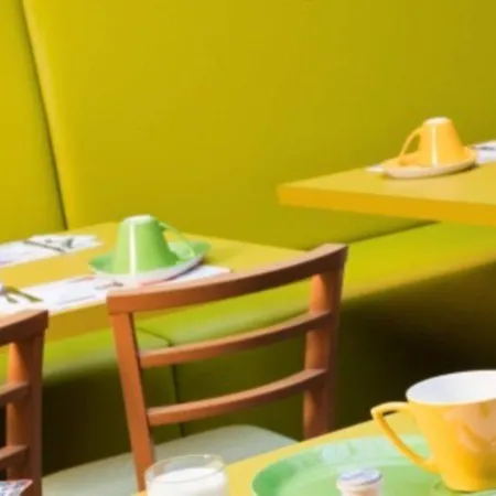Ibis Styles Centre Port Hotel 3*
